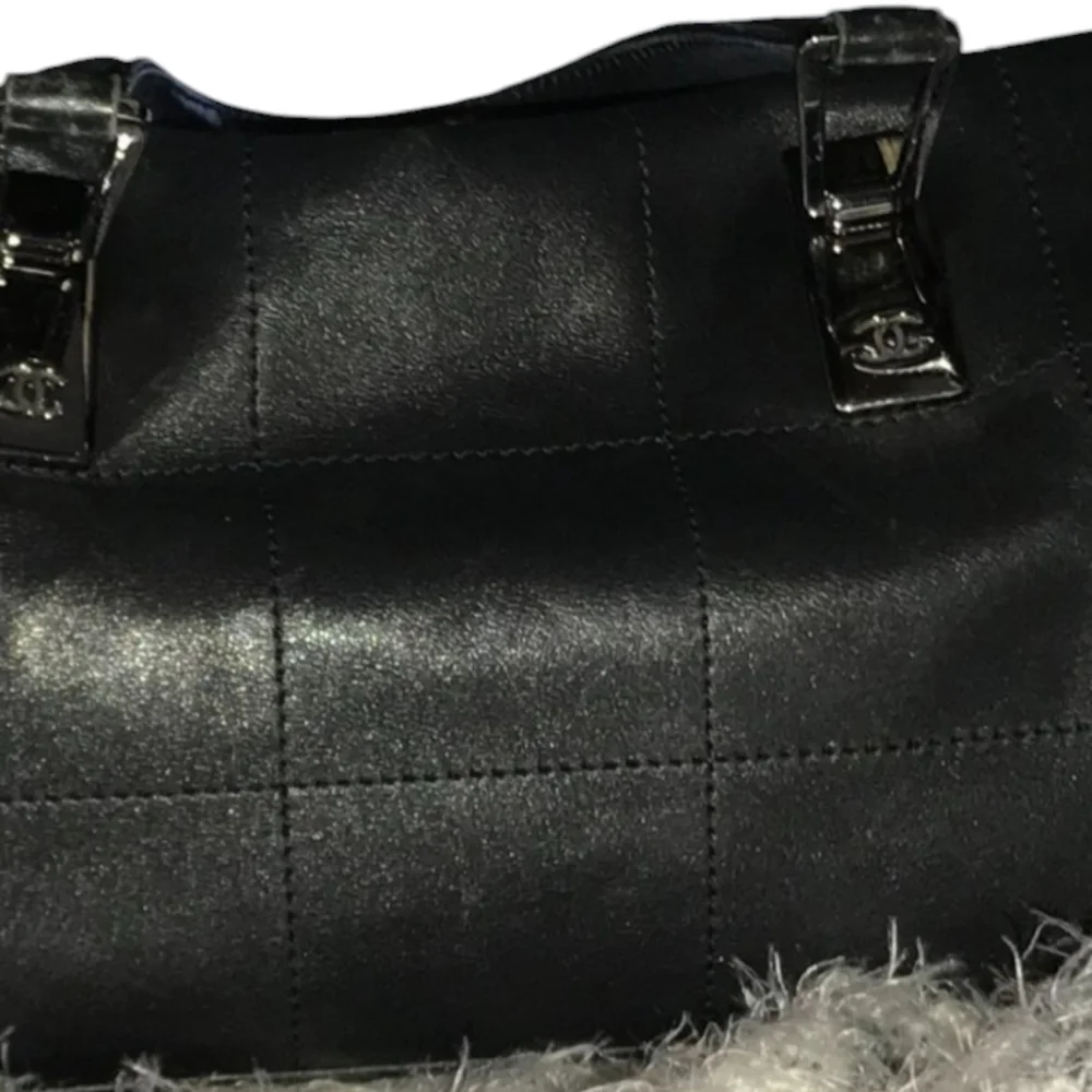 💕💯Authentic Chanel Square Stitch CC Boston Bag Quilted Leather💕